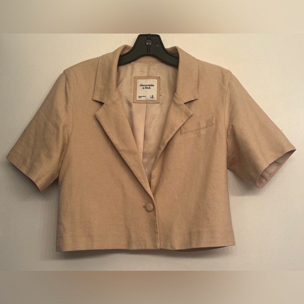 Abercrombie & Fitch crop linen blazer size M